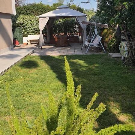 La Casa Di Barry Bed & Breakfast Pozzuoli Exterior foto